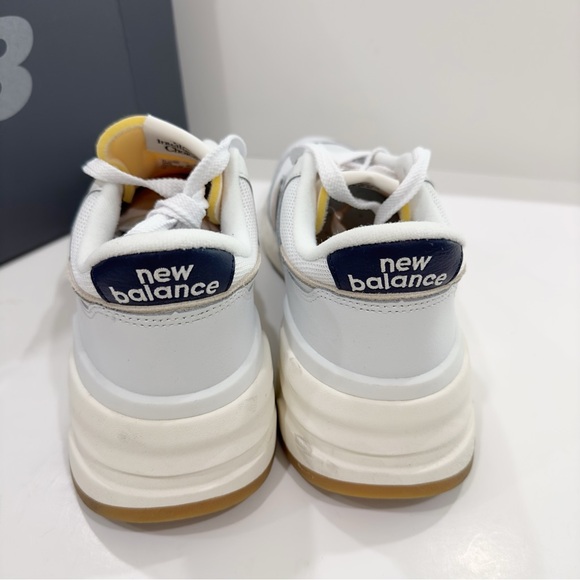 New Balance 997R Men’s Sneakers Shoes - Picture 4 of 9